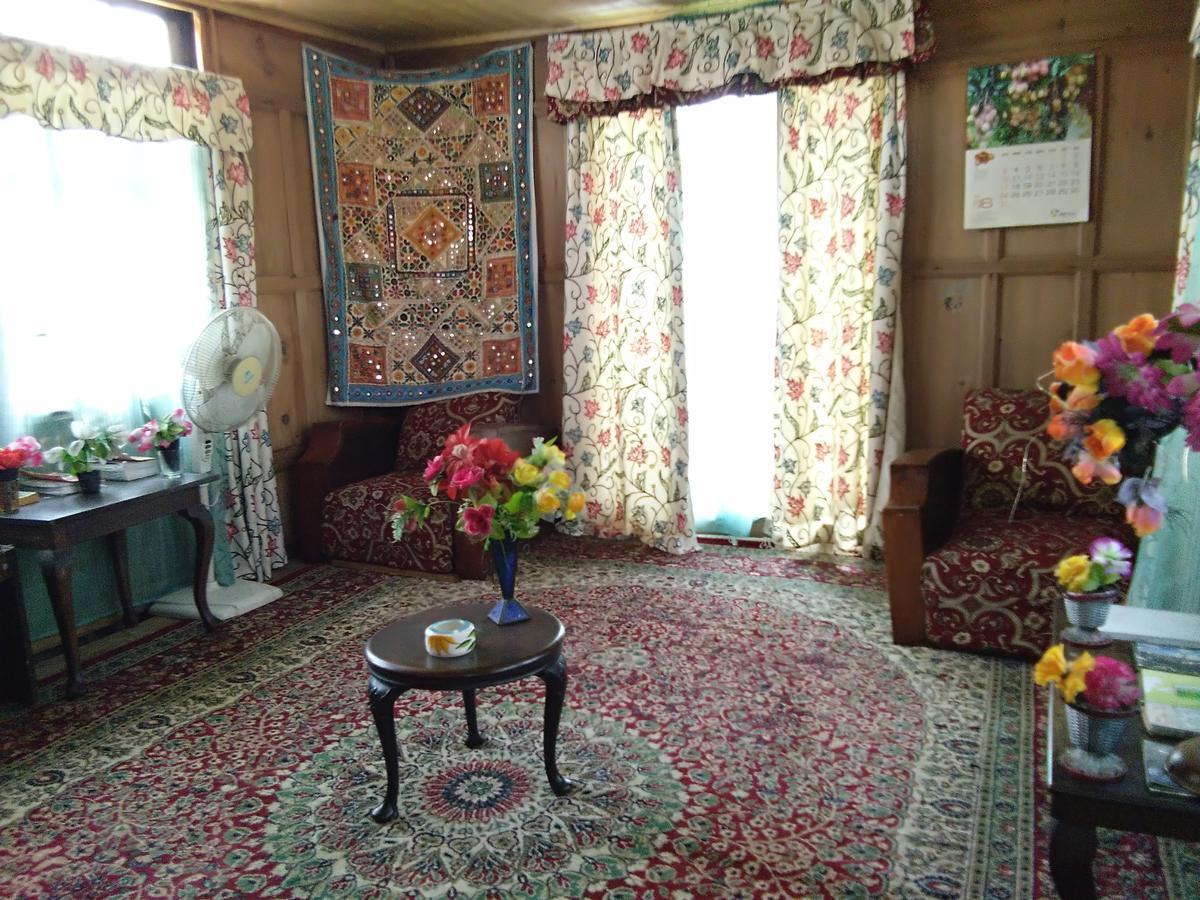 Houseboat - City Of Kashmir Ξενοδοχείο Σριναγκάρ Εξωτερικό φωτογραφία