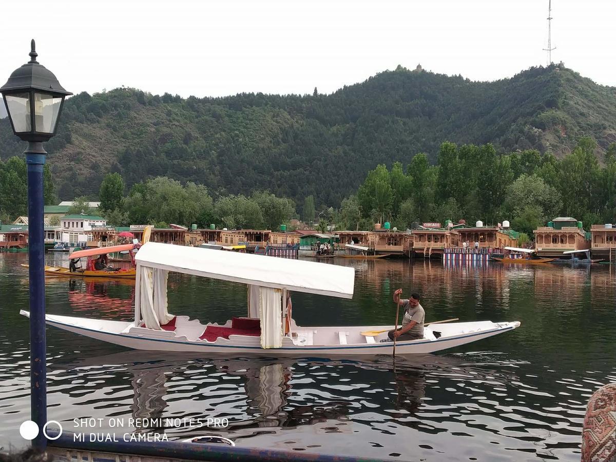Houseboat - City Of Kashmir Ξενοδοχείο Σριναγκάρ Εξωτερικό φωτογραφία